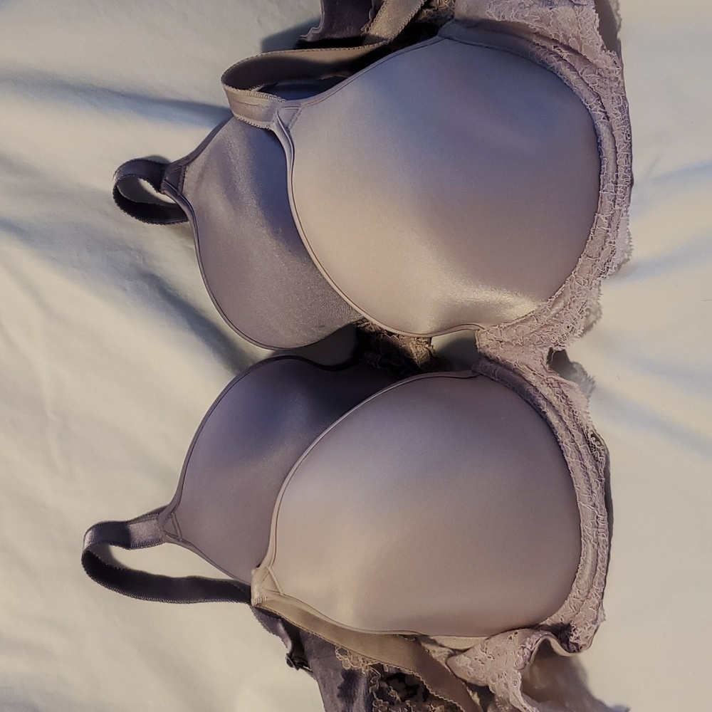 Wacoal lace affair t-shirt bras 36DD purple lot of 2